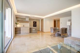 Thumbnail von Apartment For Sale in Nueva Andalucia, Málaga