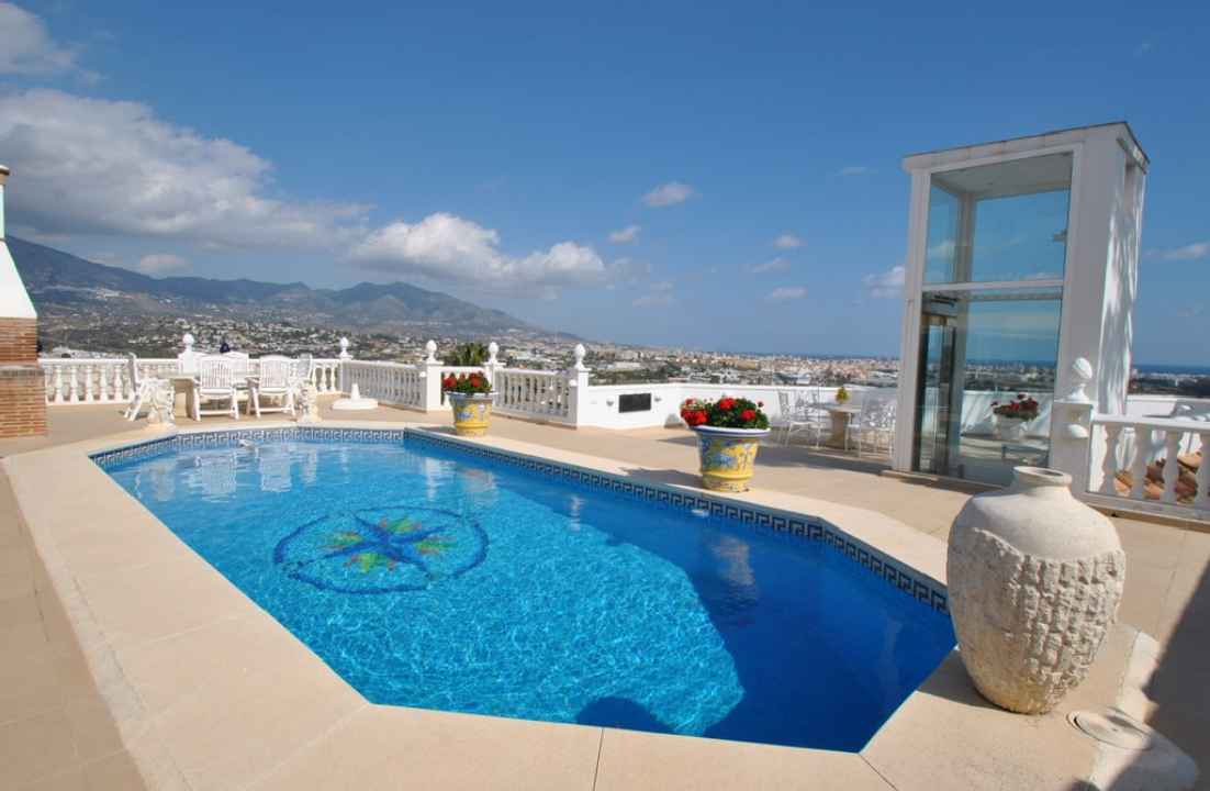 Villa For Sale in Mijas Costa, Málaga