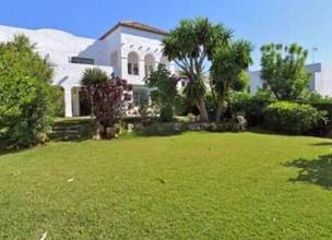 Villa For Sale in Cancelada, Málaga