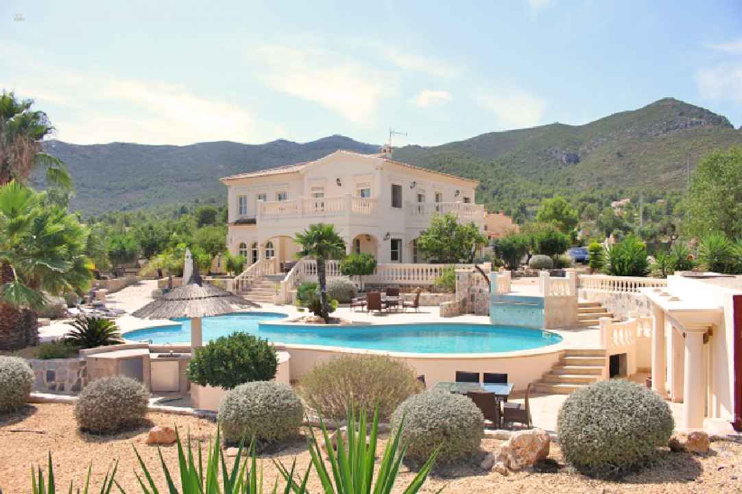 Villa For Sale in Lliber, Alicante