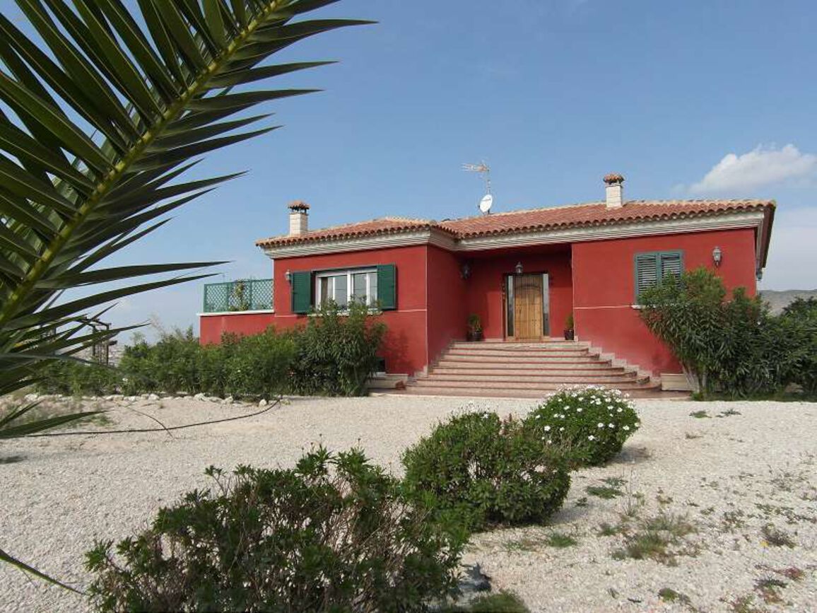 Villa For Sale in Fortuna, Murcia