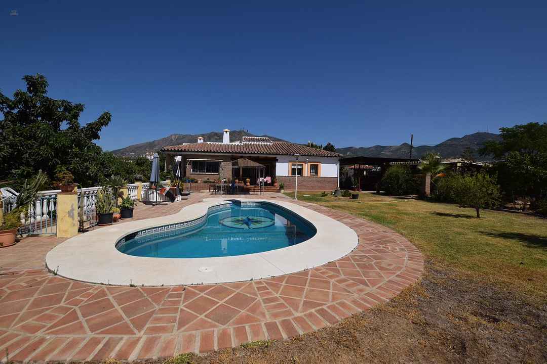 Villa For Sale in Mijas, Málaga