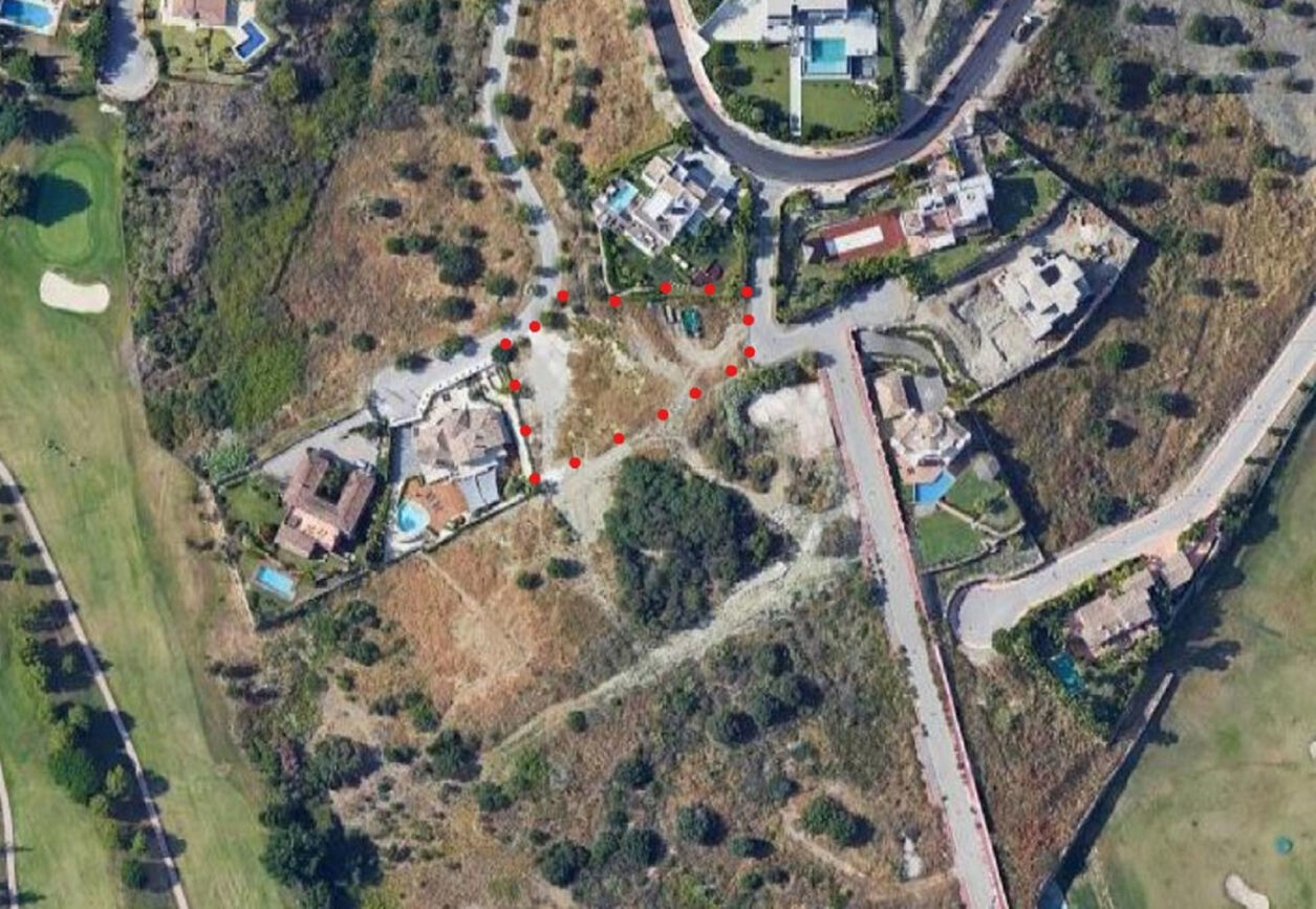 Land For Sale in Benahavis, Málaga