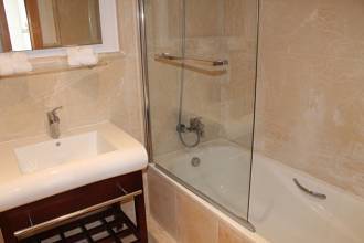 Thumbnail von Apartment For Sale in Benahavis, Málaga