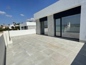 Thumbnail von Villa For Sale in Sierrezuela, Málaga