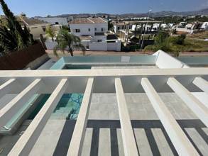 Thumbnail von Villa For Sale in Sierrezuela, Málaga