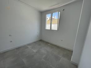 Thumbnail von Villa For Sale in Sierrezuela, Málaga