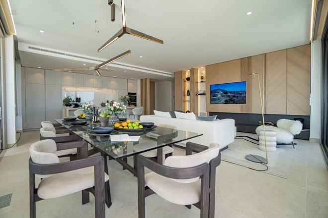 Apartment For Sale im Marbella, Málaga 