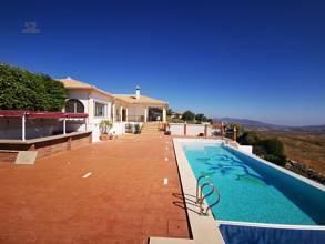 Thumbnail von Villa For Sale in Periana, Málaga