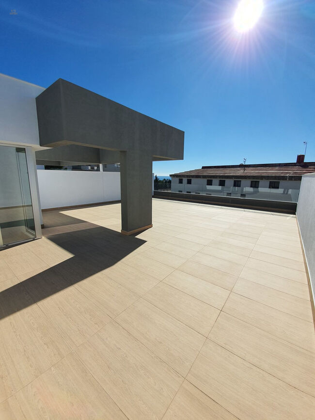 Thumbnail von Apartment For Sale in Nueva Andalucia, Málaga