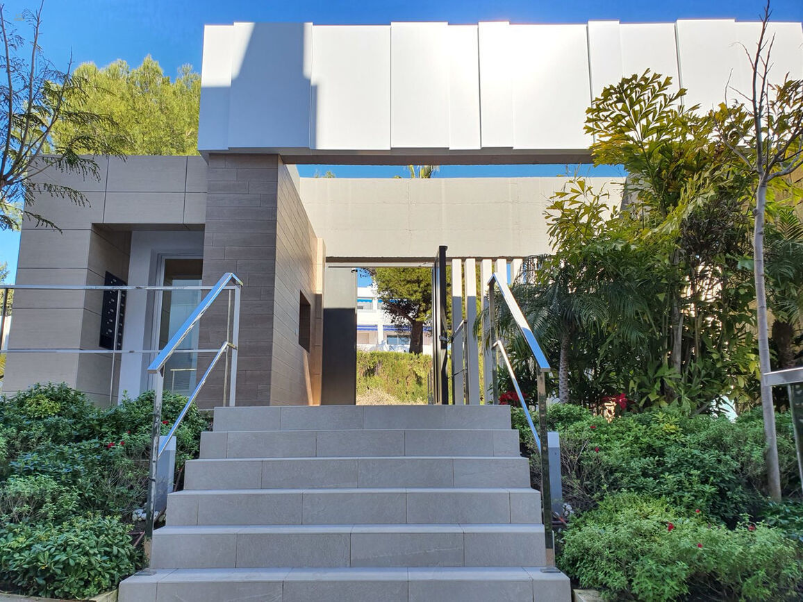 Thumbnail von Apartment For Sale in Nueva Andalucia, Málaga