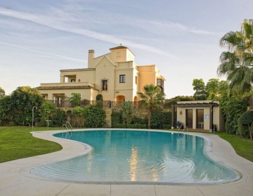 Villa For Sale in Sotogrande, Cádiz