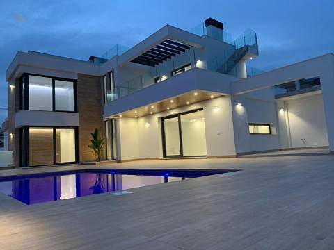 Villa For Sale in Ciudad Quesada, Alicante
