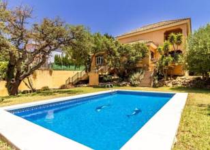 Thumbnail von Villa For Sale in Elviria, Málaga