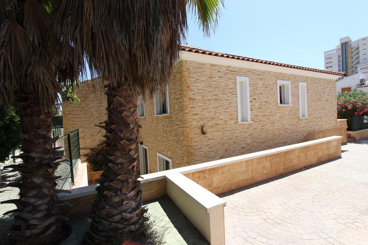Villa For Sale in Calpe, Alicante