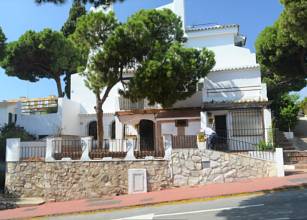 Thumbnail von Villa For Sale in Calahonda, Málaga