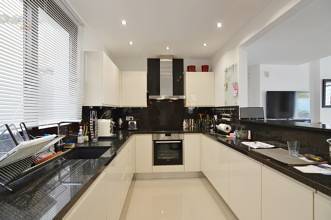 Thumbnail von Luxus-Wohnung in Nueva Andalucia R2862575