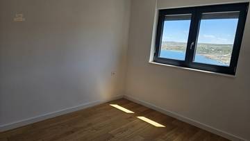 Thumbnail von Moderne Penthouses im obersten Stockwerk mit Dachterrasse und Pool direkt am Meer