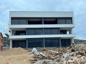 Thumbnail von Moderne Penthouses im obersten Stockwerk mit Dachterrasse und Pool direkt am Meer