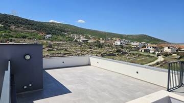 Thumbnail von Moderne Penthouses im obersten Stockwerk mit Dachterrasse und Pool direkt am Meer