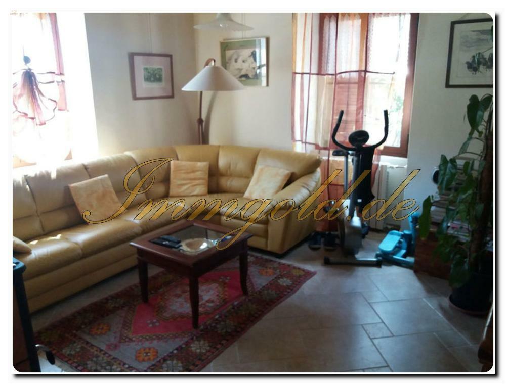 Thumbnail von Immogold Villa mit riesigem Grundstück am Wasser