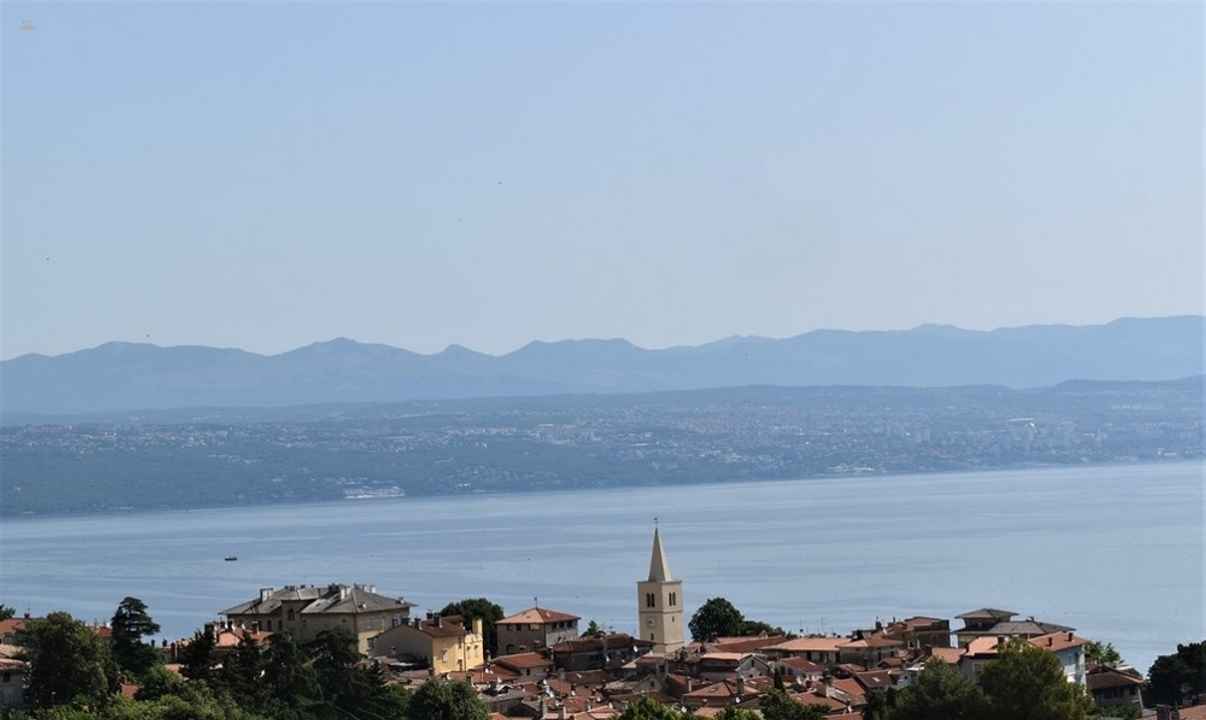 Maisonettewohnung mit Panorama-Meerblick