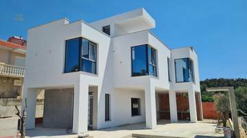 Thumbnail von Moderne Neubau-Villa nahe dem Meer