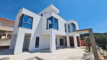 Thumbnail von Moderne Neubau-Villa nahe dem Meer