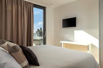 Thumbnail von Moderne Luxusvilla mit Infinity-Pool und Meerblick, Insel Ugljan