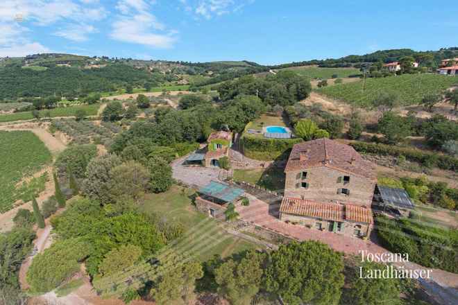 Wunderschönes Anwesen mit ehemaliger Orangerie und Pool