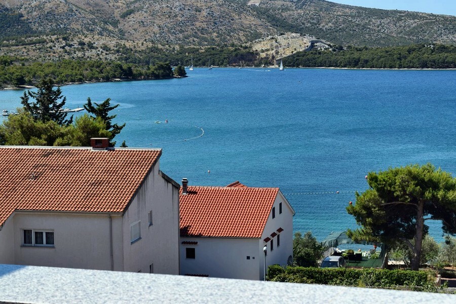 Neue Villa mit Panorama-Meerblick, Region Sibenik