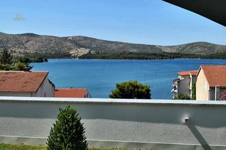 Thumbnail von Neue Villa mit Panorama-Meerblick, Region Sibenik