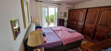 Thumbnail von Villa mit mehreren Appartements und Meerblick