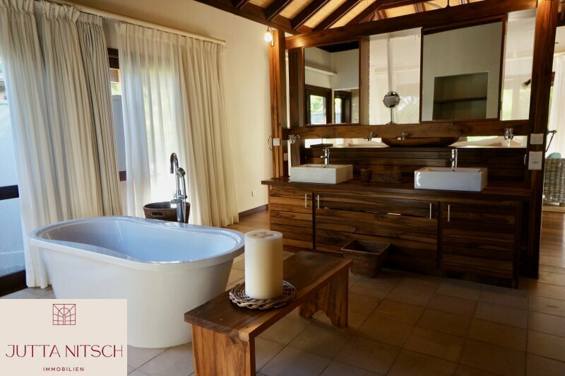Thumbnail von Luxury Beach Villa with Pool, Terrace, and Sea View - Seychelles - Hotel Access Possible