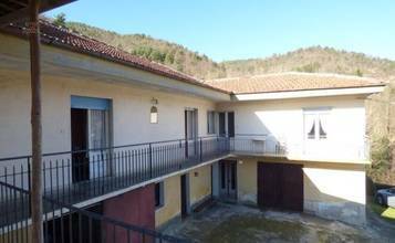 Thumbnail von Immogold atavistisches Natursteingebäude mit ca. 60.000 m² Grund