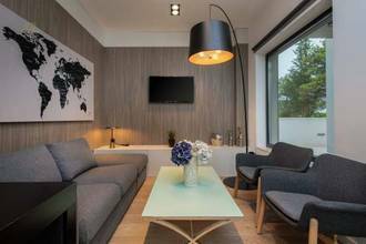 Thumbnail von Moderne Villa mit Swimmingpool mit Meerblick in Zadar