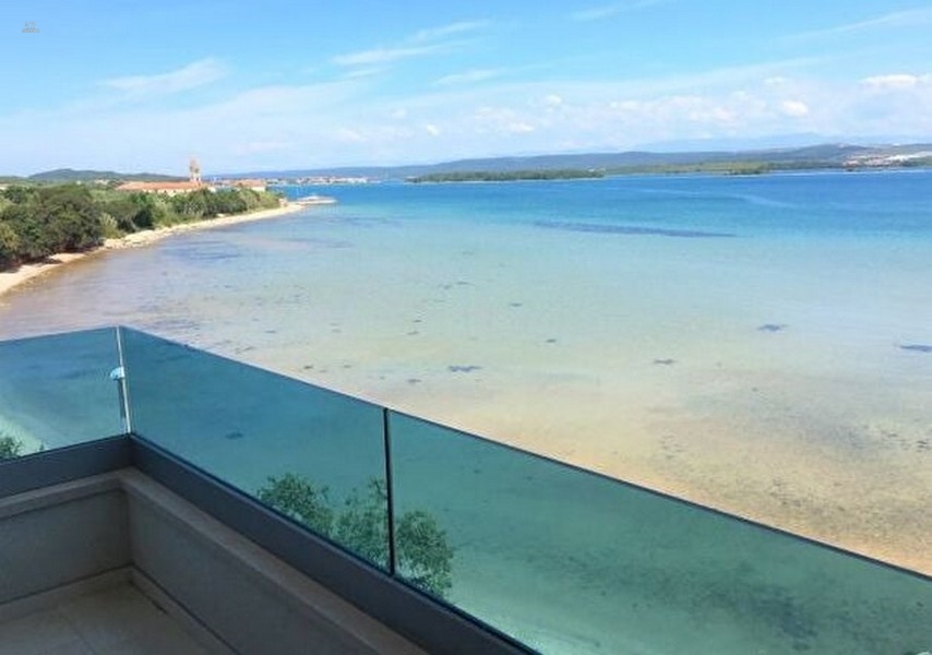 Appartements direkt am Meer, Insel Pasman