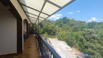 Thumbnail von Doppelhaushälfte mit acht Appartements