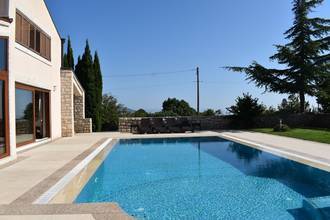Thumbnail von Mediterrane Villa mit Swimmingpool und Meerblick