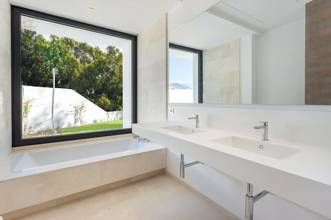 Thumbnail von Luxus-Villa in Guadalmina Baja R2871854