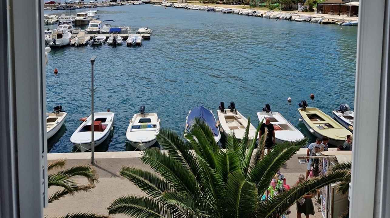 Stadthaus in der ersten Reihe zum Meer