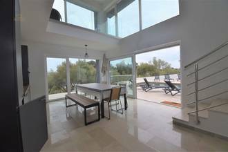 Thumbnail von Moderne Villa mit Swimmingpool und Panorama-Meerblick