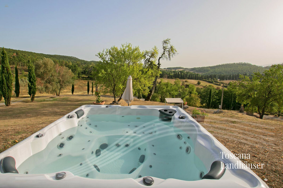 Thumbnail von Exklusives Anwesen in privater Hügelposition mit spektulärem Blick über das Val d'Orcia