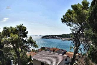 Thumbnail von Haus mit drei Wohnungen in Panorama-Lage mit schönem Meerblick