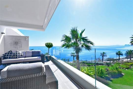 Luxus-Wohnung in Estepona R2874191