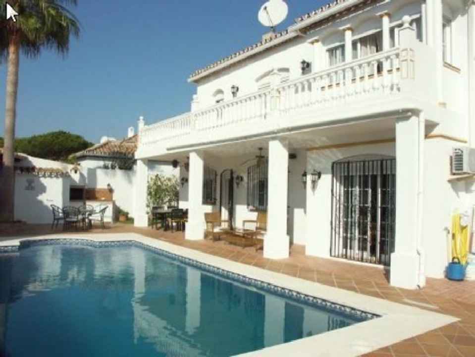 Luxus-Villa in El Presidente R2873891
