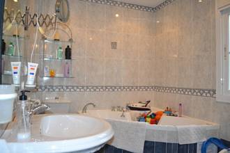 Thumbnail von Luxus-Villa in El Presidente R2873891