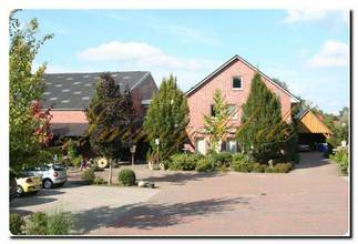 Thumbnail von Immogold, Reitanlage mit ca. 50.0000 m² Grundstück, Reithalle und Gastgewerbe