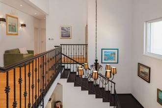 Thumbnail von Исключительная роскошная вилла на первой линии у моря