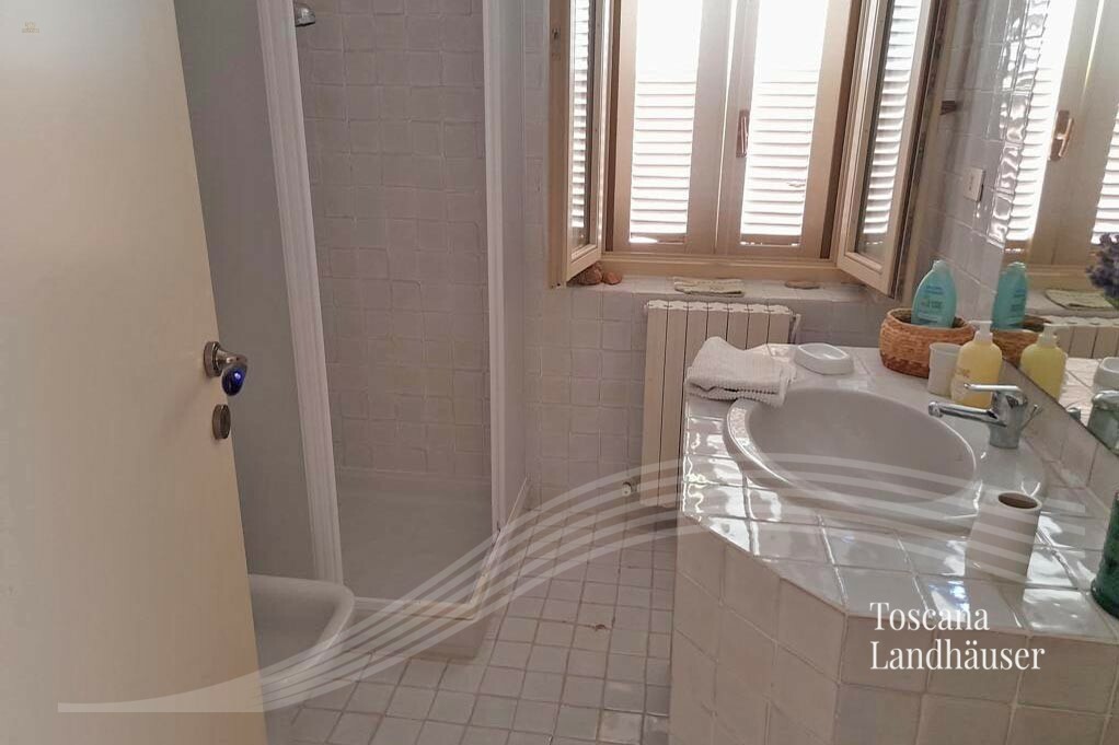 Thumbnail von Villa mit Pool und wunderschönem Meerblick